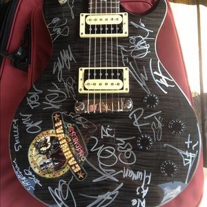 I’m interested in Memorabilia and Music 🎵!!